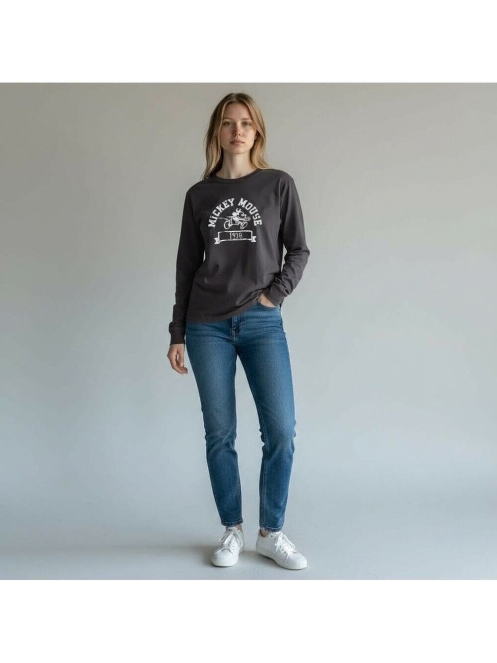 Uniqlo UT Mickey Mouse 1928 Black Long Sleeve Tee Crew Neck Size S